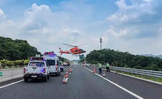 南城高速公路汽车救援案例